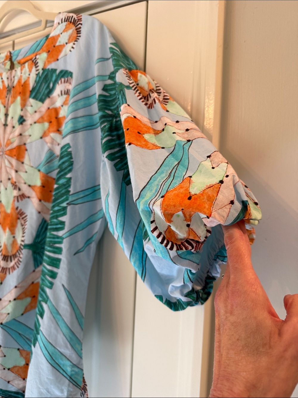 Oliphant Light Blue Floral-Pattern Puff-Sleeve Tunic - Picture 4 of 7